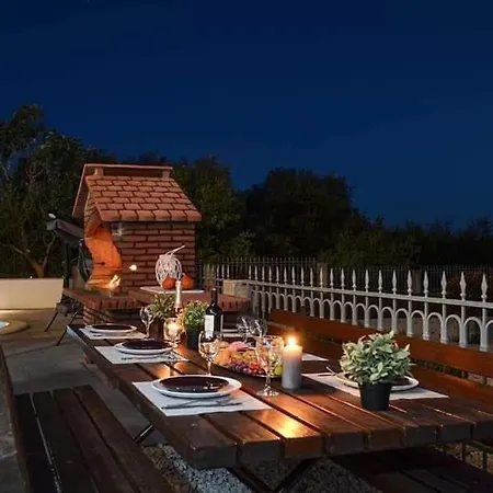 Ferienhaus House Dd With Heated Pool