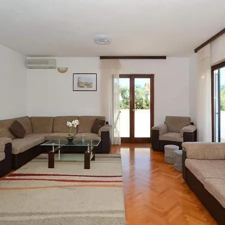 House Dd With Heated Pool *