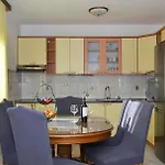 Vakantiehuis House Dd With Heated Pool